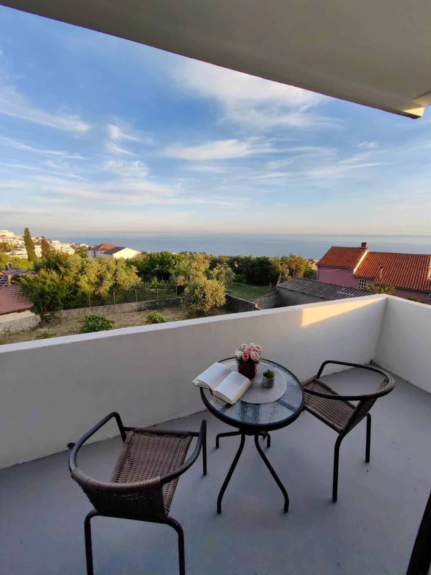 Bor - The Entire Home With Sea View أولتْسي المظهر الخارجي الصورة